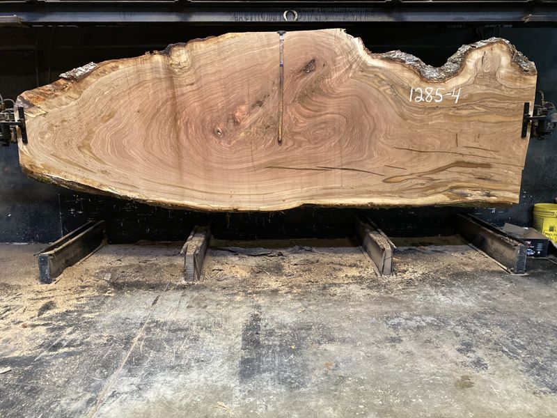 white oak slab 1285-4 rough size 2.5″ x 24-61″ avg. 51″ x 14′ $1100 re-inspection photo available