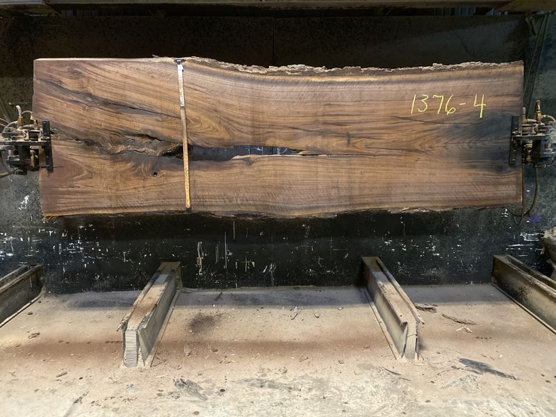 walnut slab 1376-4 rough size 2.5″ x 34-37″ avg. 35″ x 10′ 