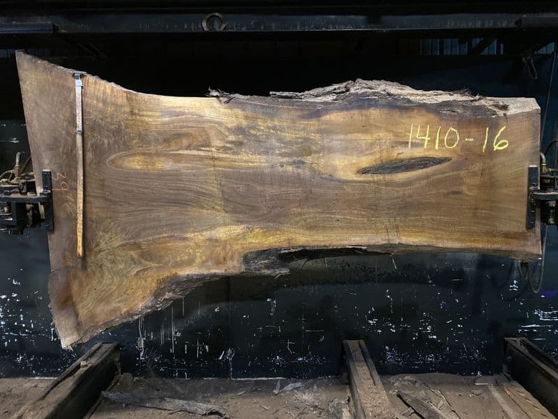 walnut slab 1410-16 rough size 2.5″ x 26-55″ avg. 34″ x 8′ 